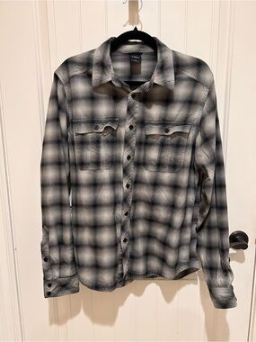 Nau Men's Black & Gray Plaid Lightweight Shirt